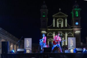the busking contest
